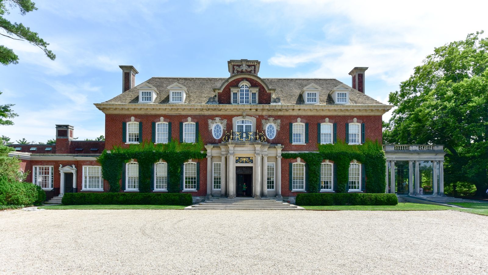 A brick country house